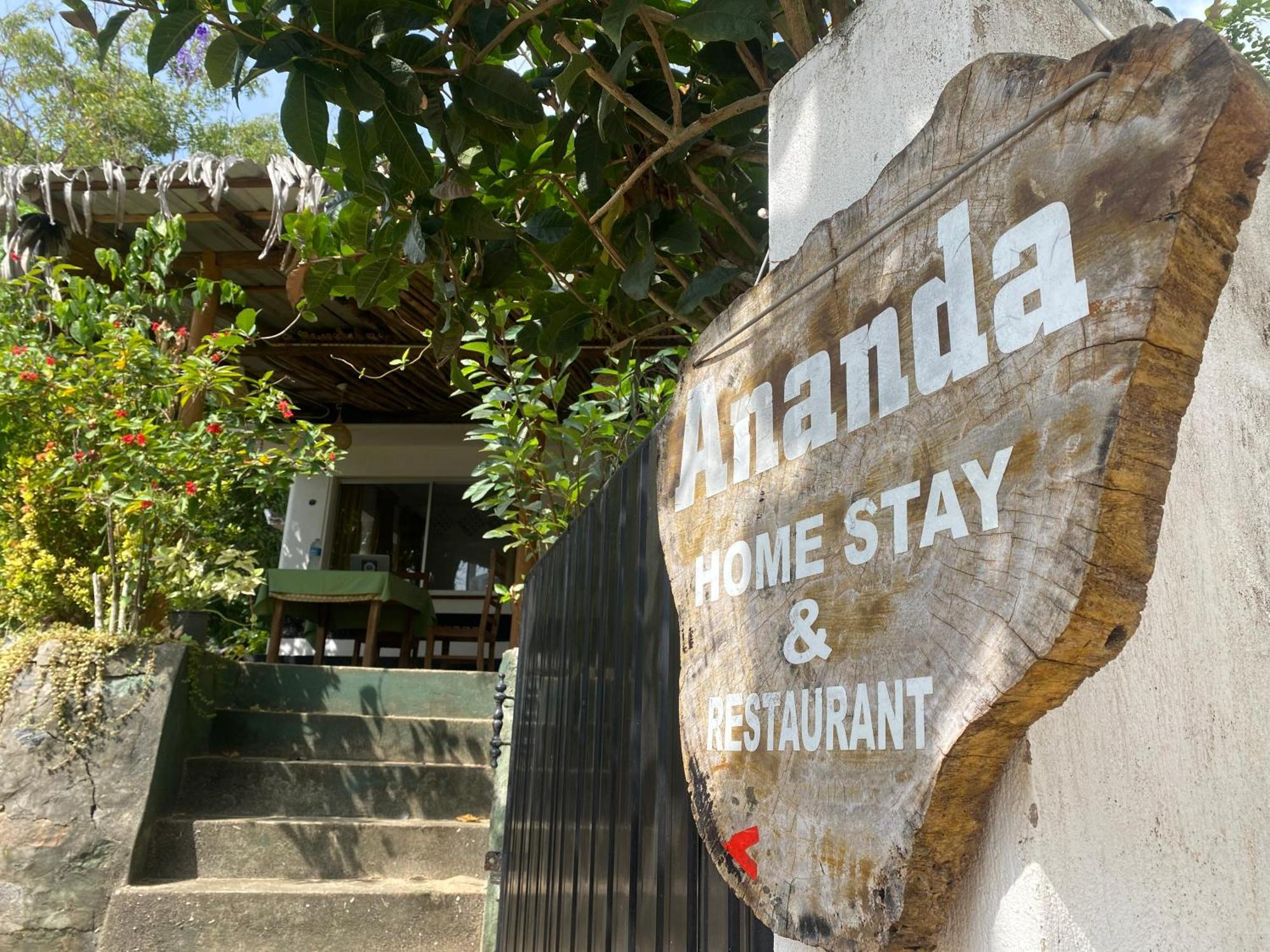 Ananda Home Stay And Restaurant แทนกาลเล ภายนอก รูปภาพ